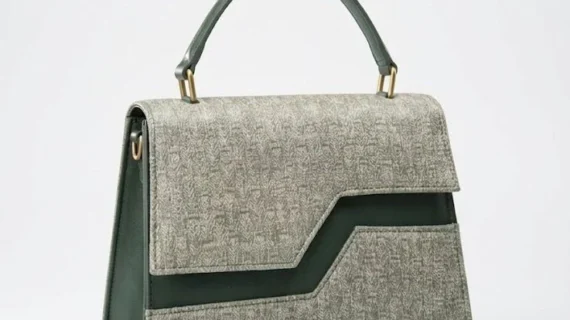 Elegant Textured Flap Handbag for Women