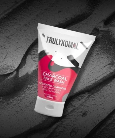 truly-komal-charcoal-face-wash-5768175