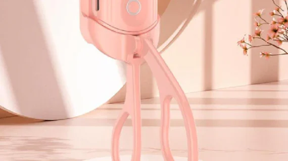 SMART EYELASH CURLER RECHARGEABLE (Random Color)
