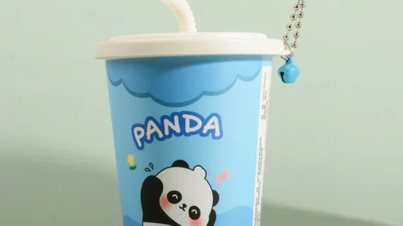 panda-mini-makeup-wipes-can-5804062